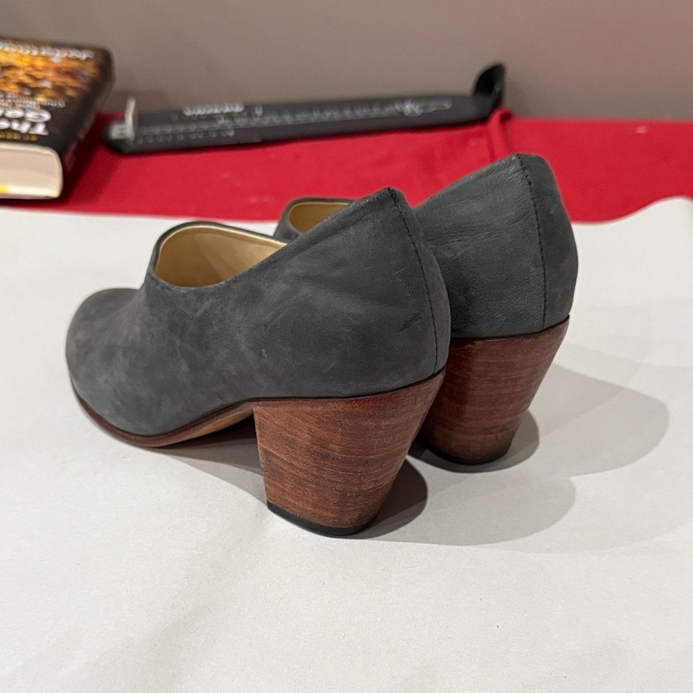Nisolo Charcoal Gray Mules - Picture 3 of 5